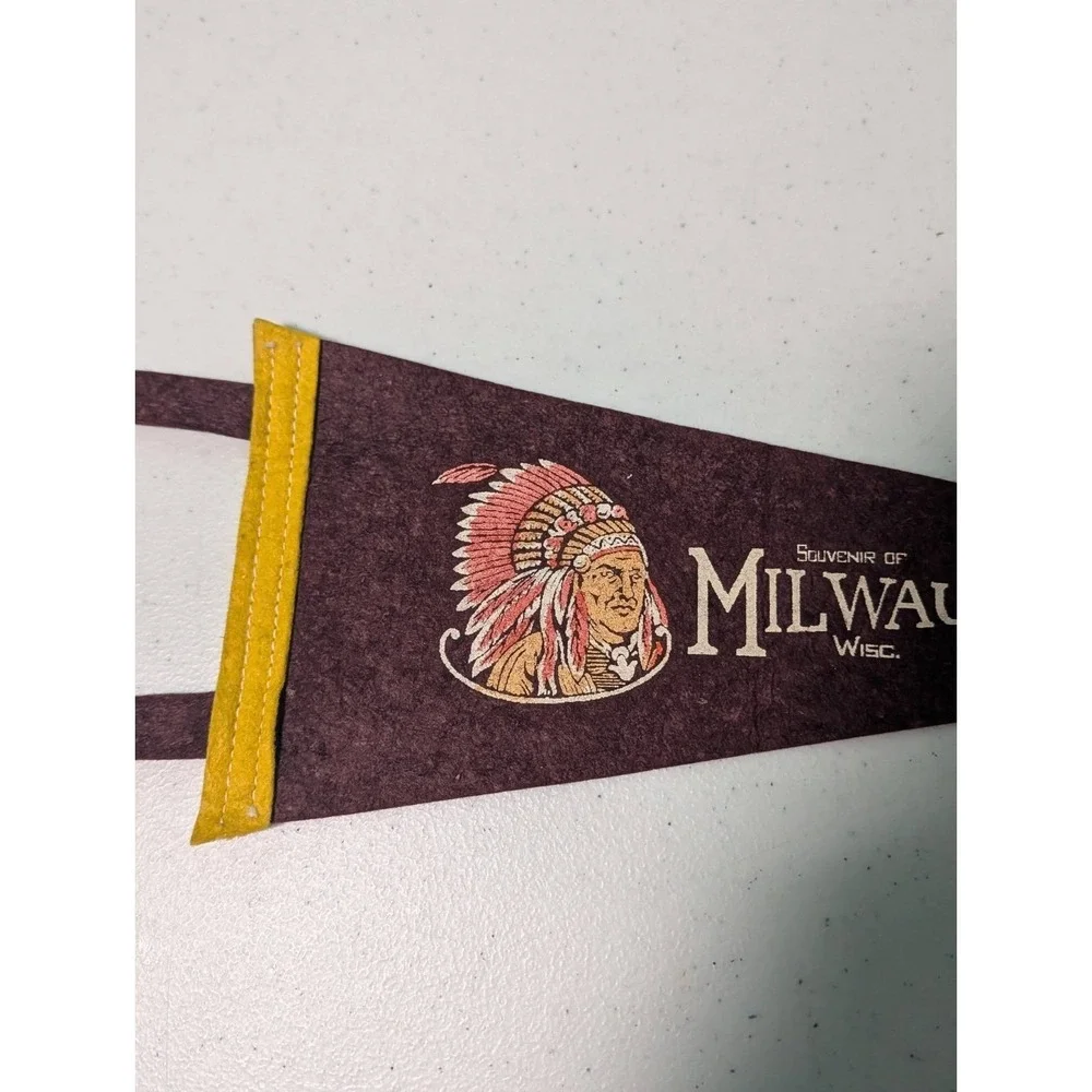 Souvenir Of Milwaukee Felt Pennant 12